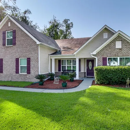 Rincon Home With Game Room, 18 Mi To Savannah!
